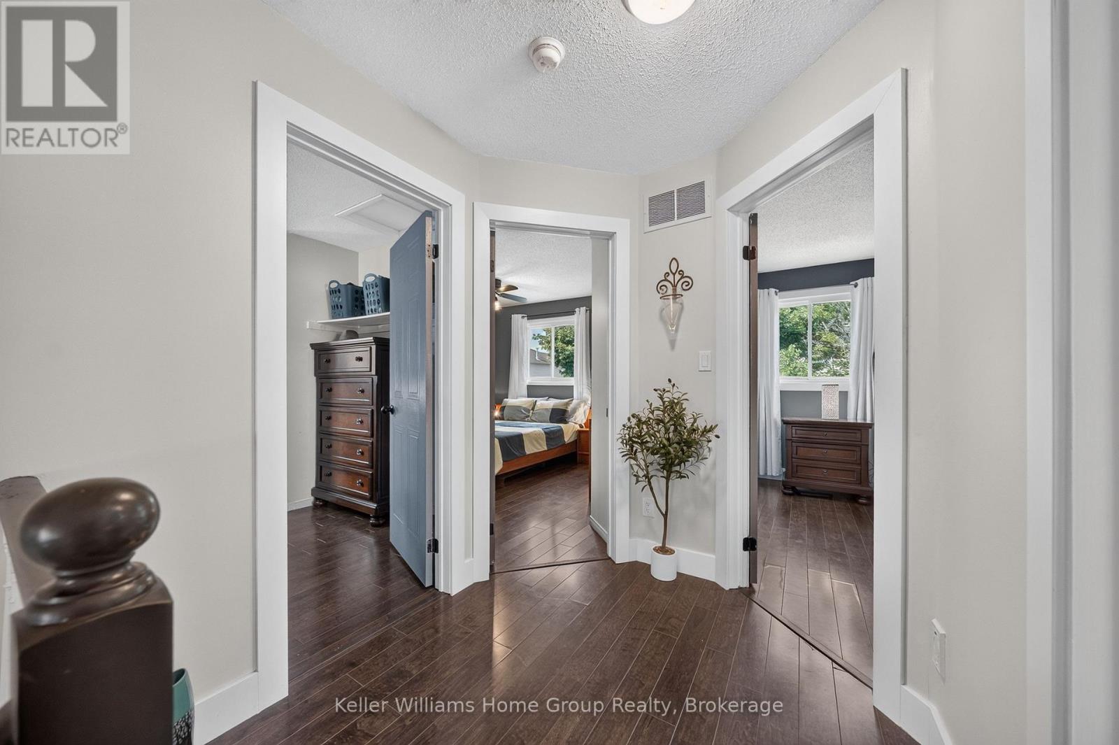 129 PARKSIDE DRIVE W - 21