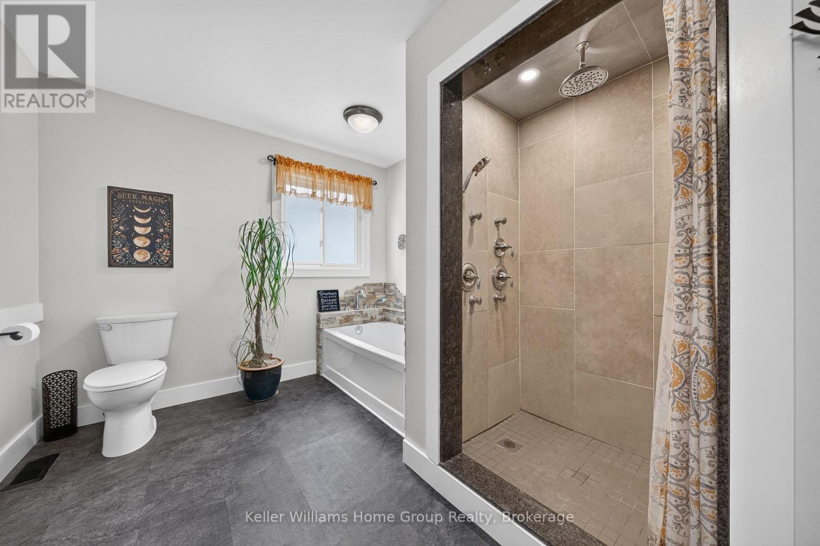 129 PARKSIDE DRIVE W - 29