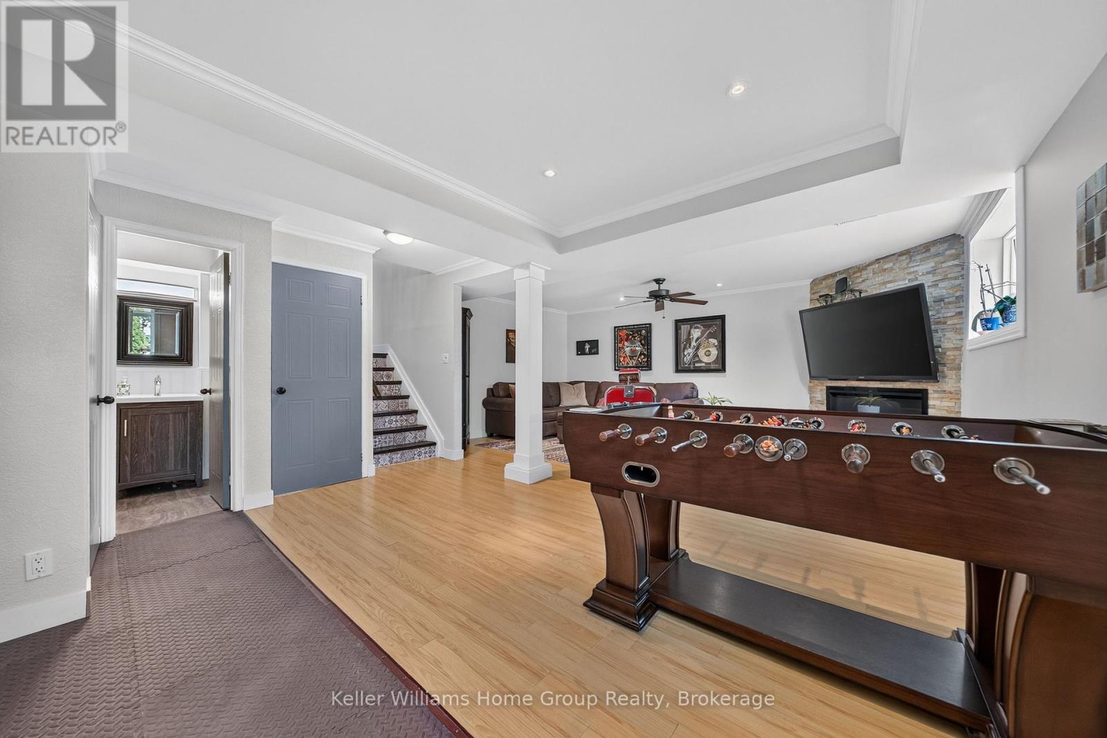 129 PARKSIDE DRIVE W - 37