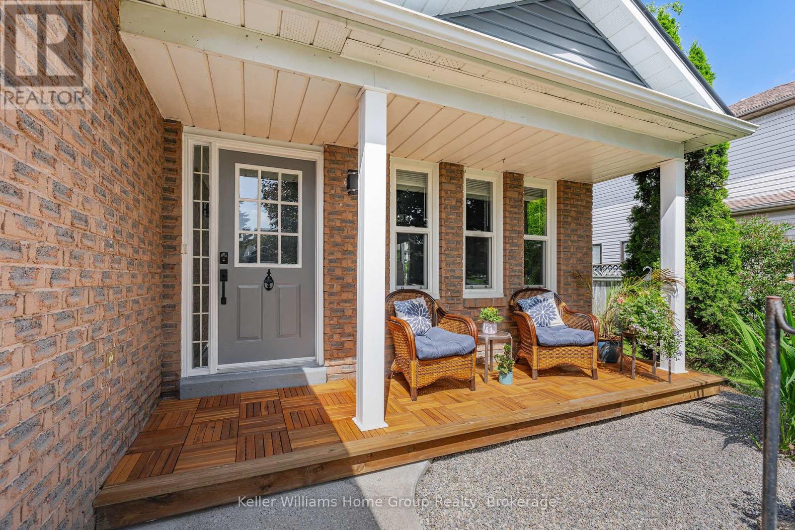 129 PARKSIDE DRIVE W - 4