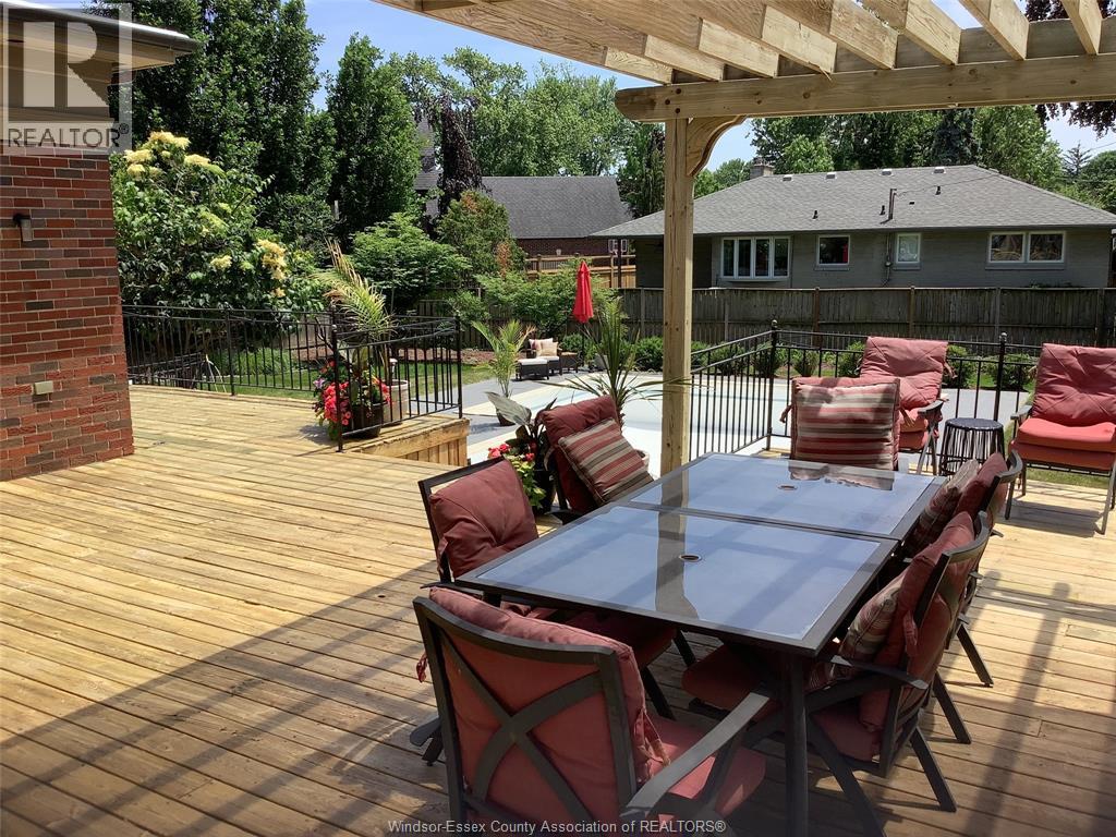 7505 Riverside DRIVE East - 33