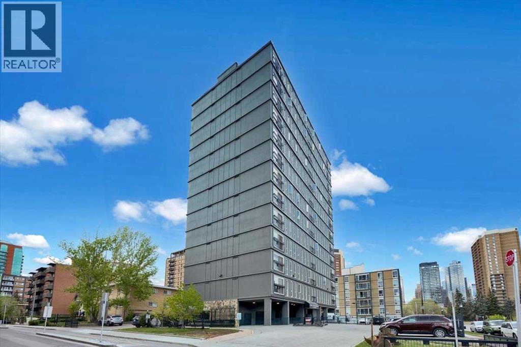 #704 706 15 Avenue SW - 1
