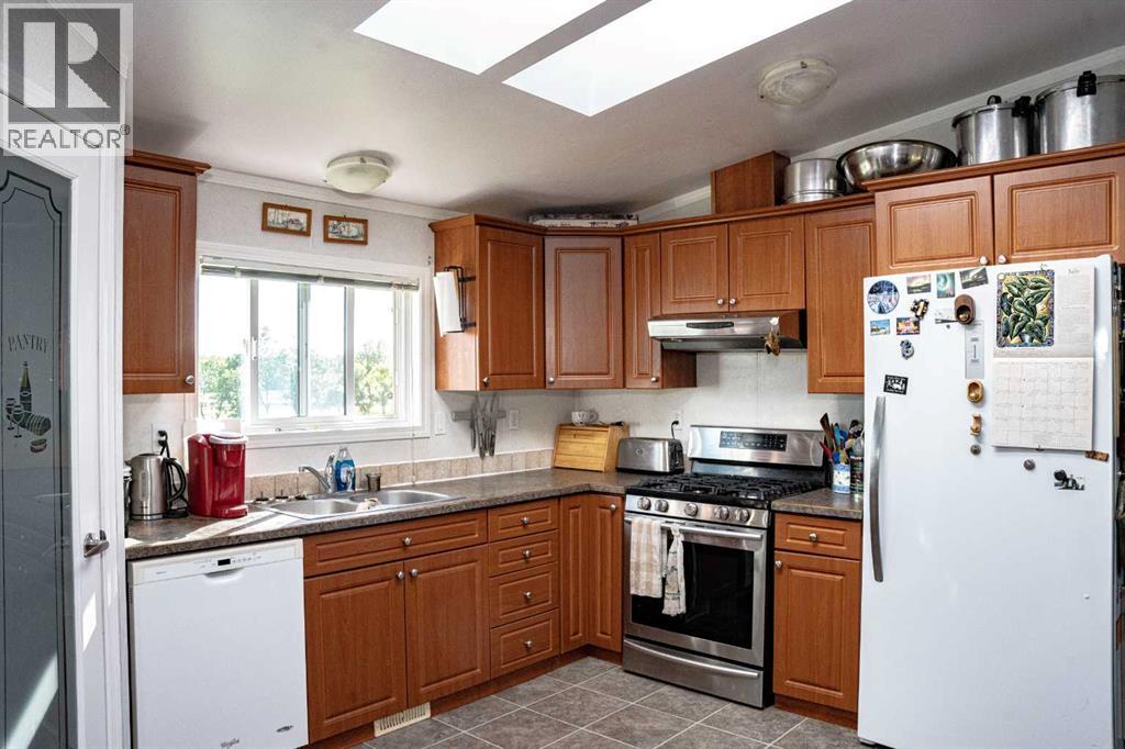 85027 Highway 688 - 7