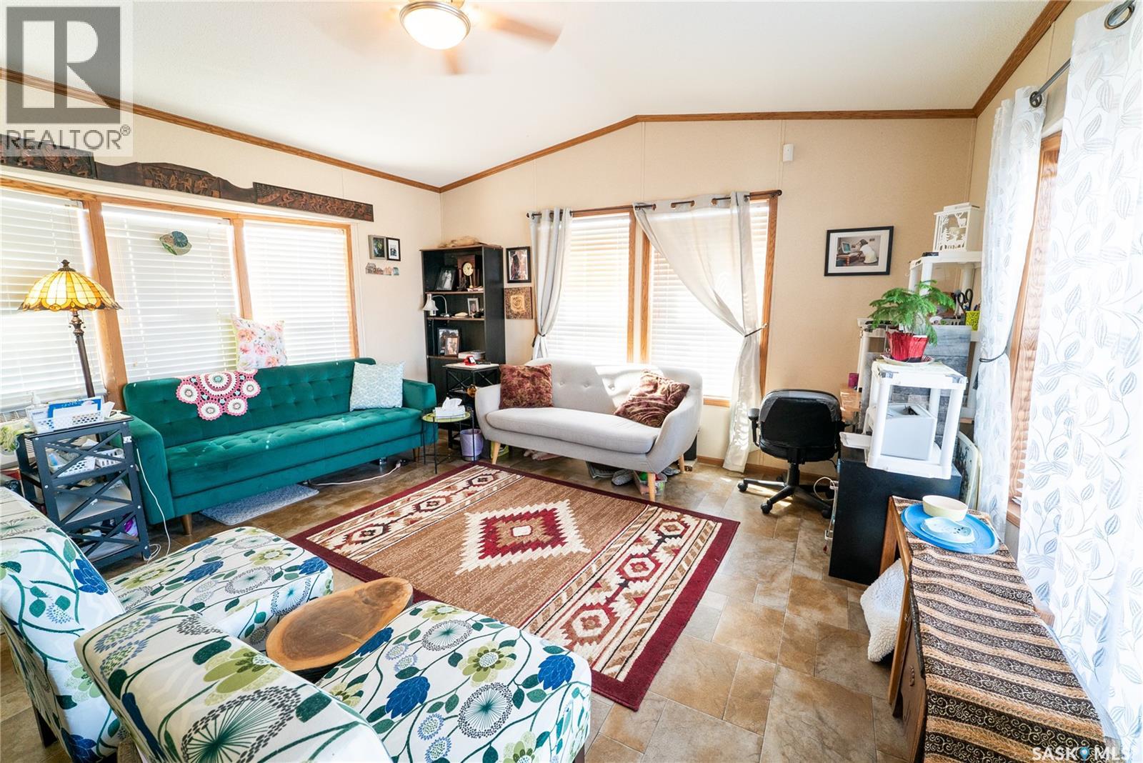 102 Herbert STREET - 6