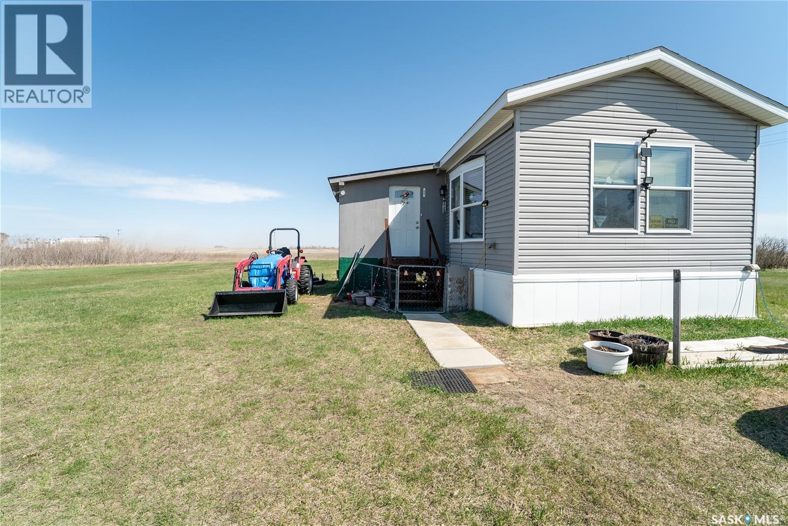 102 Herbert STREET - 1