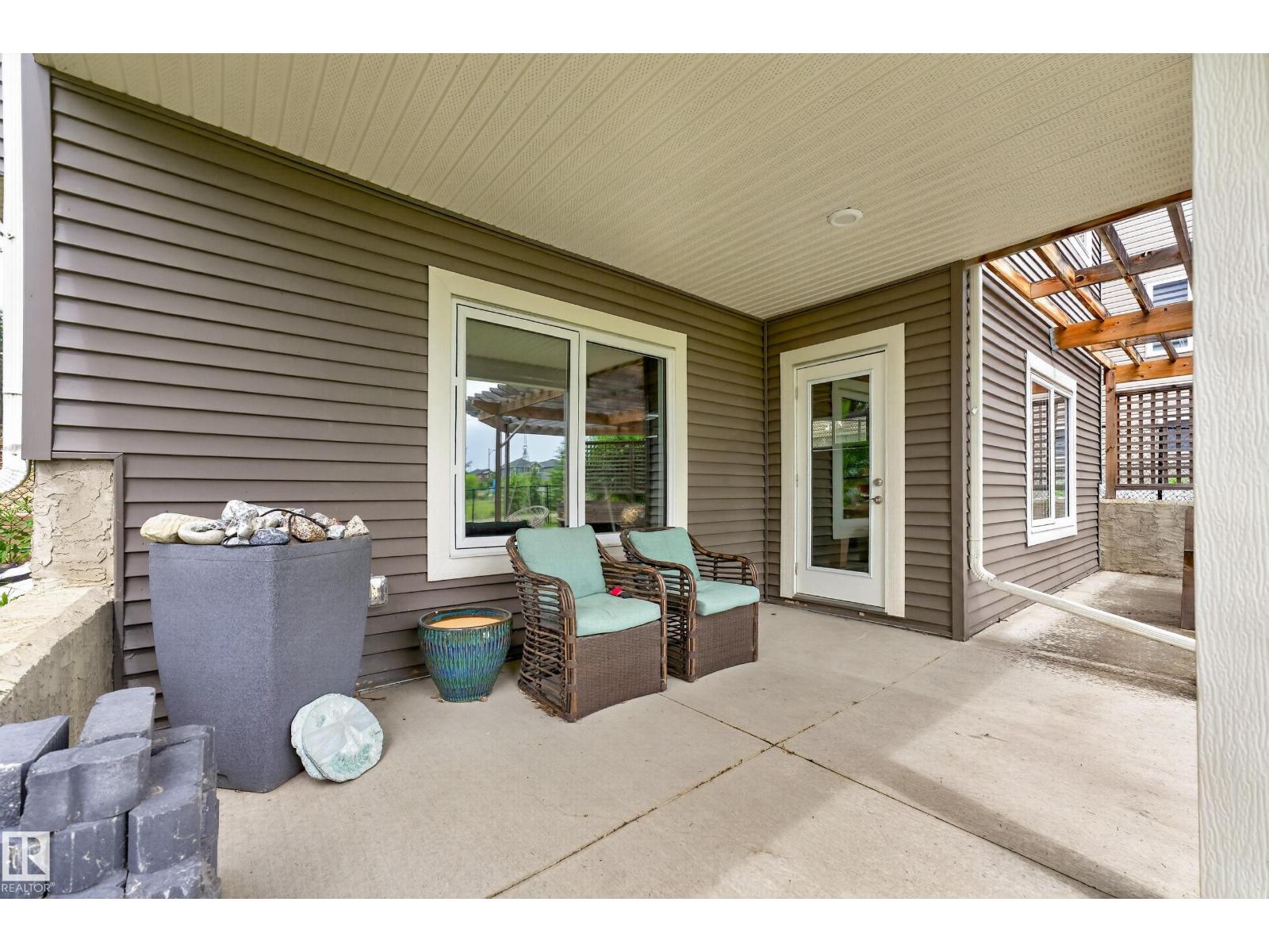 3803 48 AV — photo 14