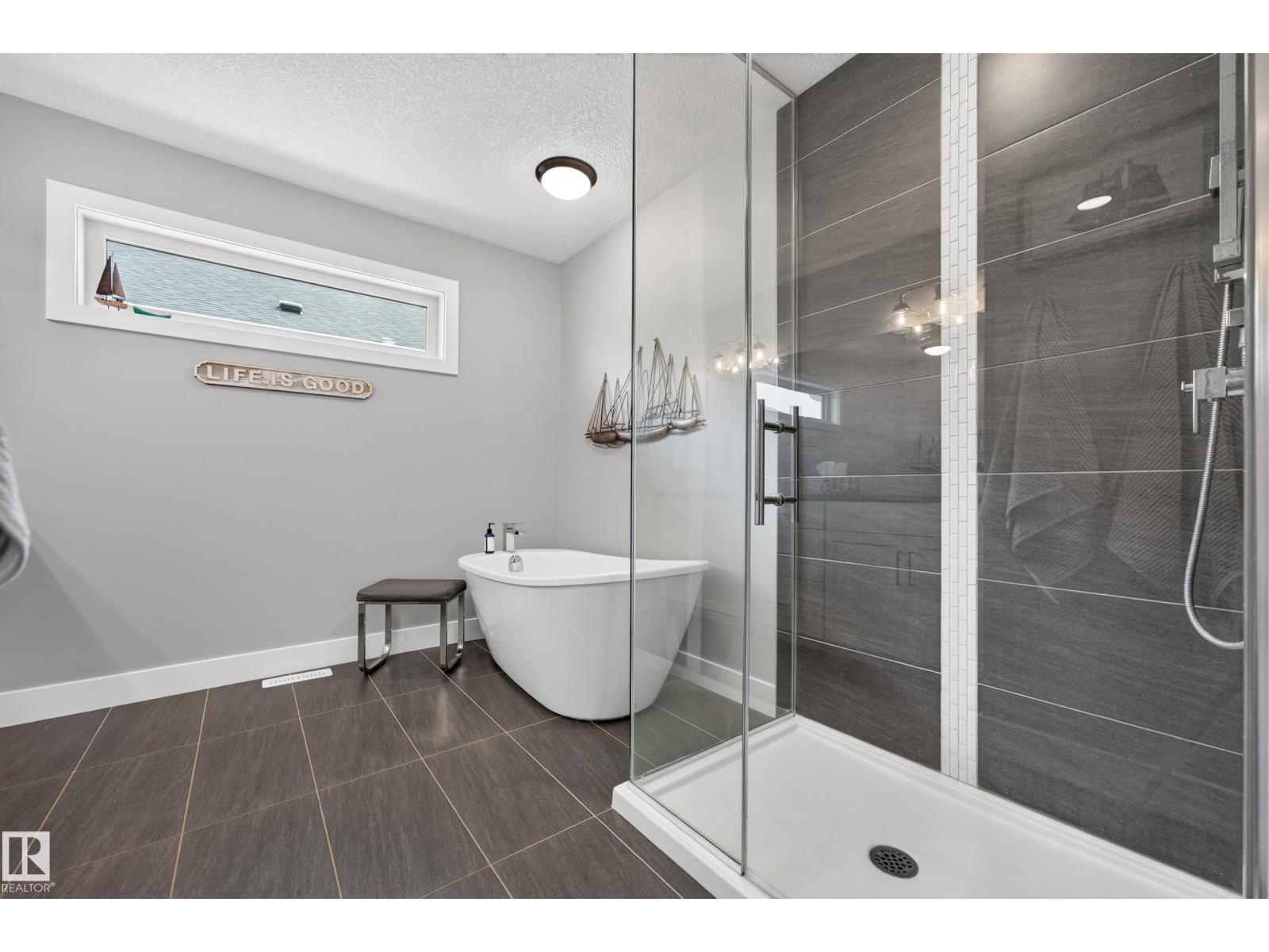 3803 48 AV — photo 46