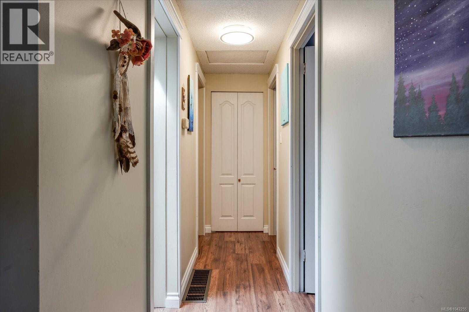 671 Beaconsfield Rd - 12