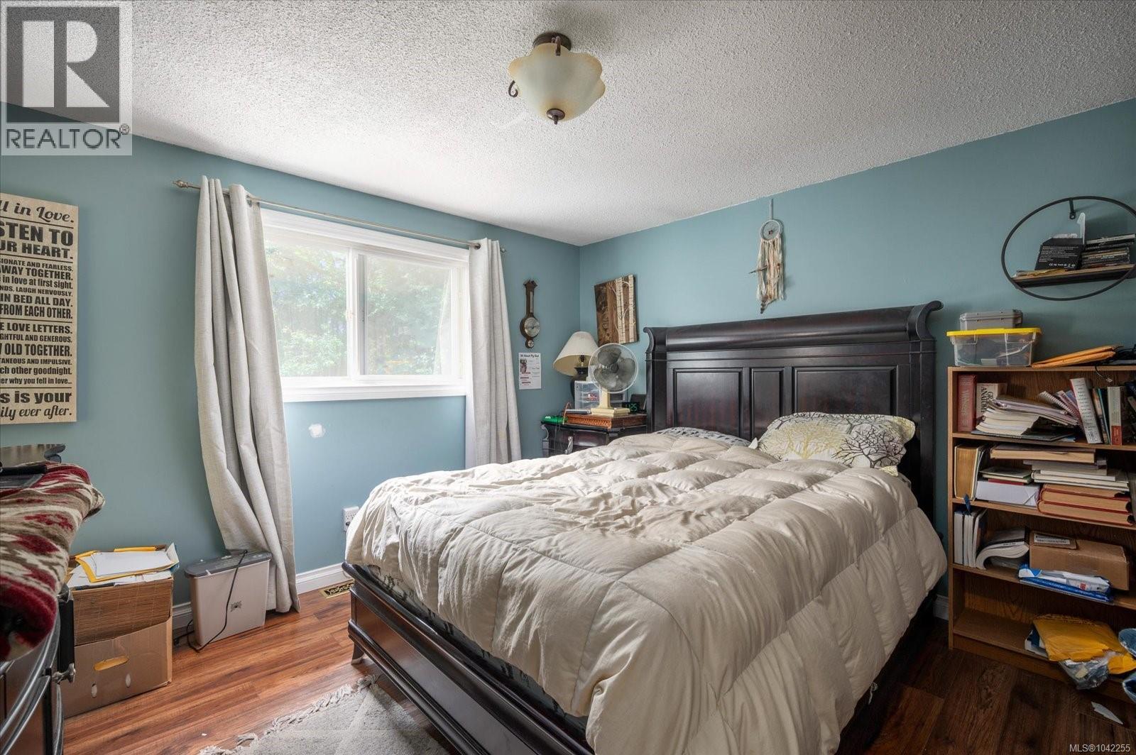 671 Beaconsfield Rd - 13