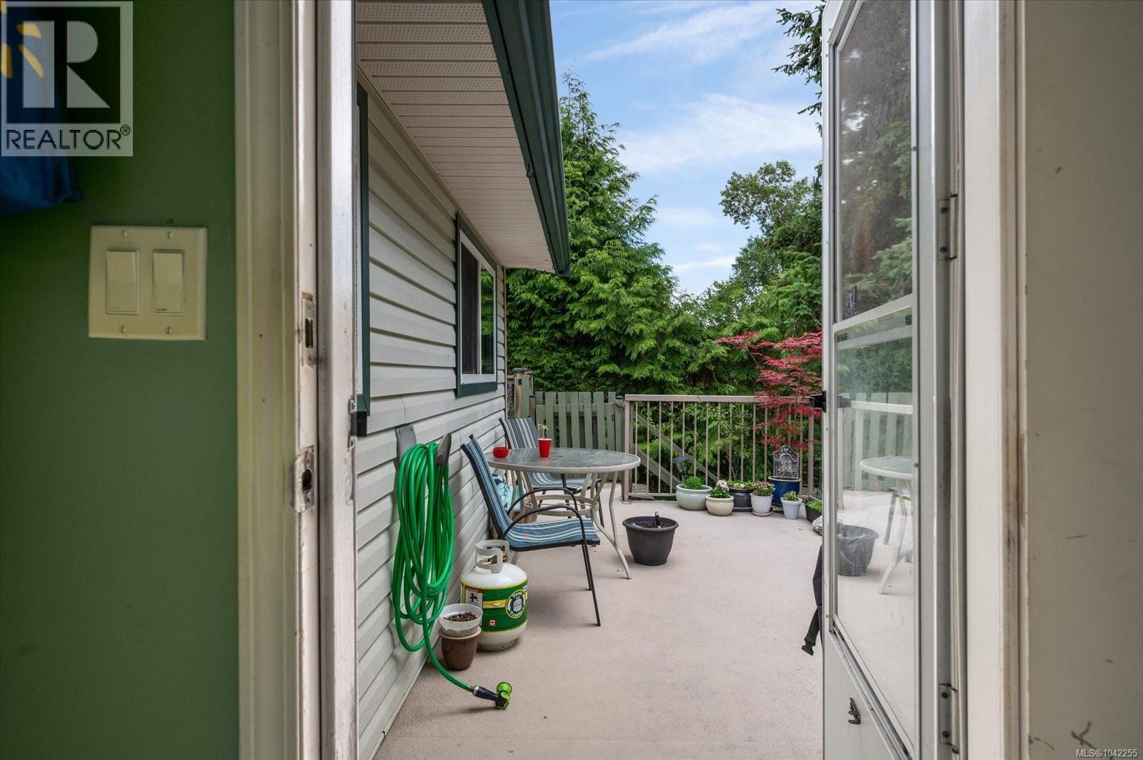 671 Beaconsfield Rd - 19