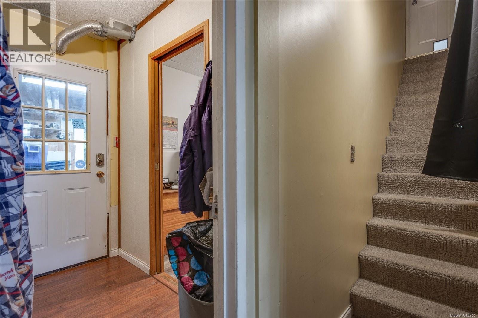 671 Beaconsfield Rd - 24