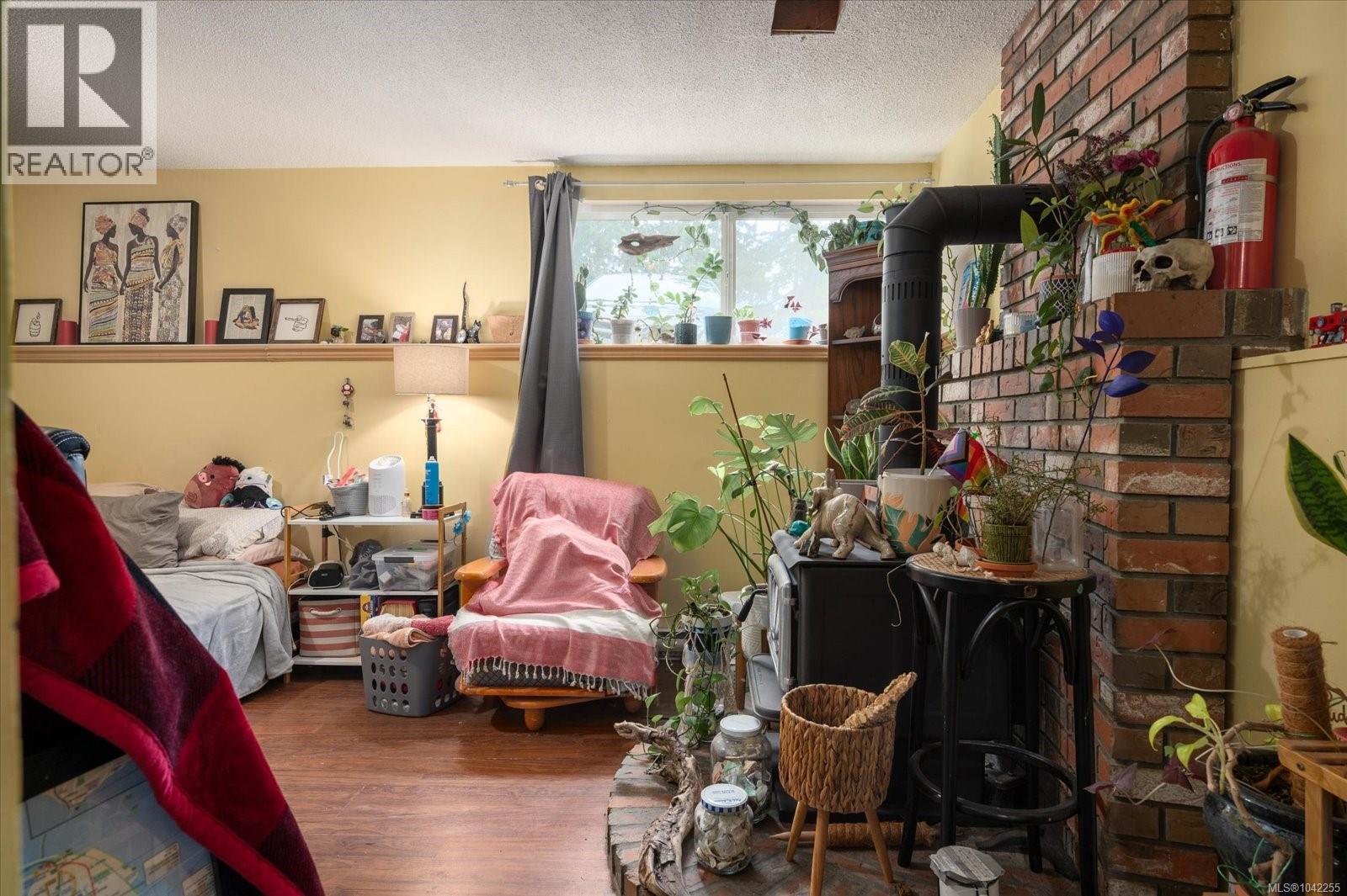 671 Beaconsfield Rd - 28