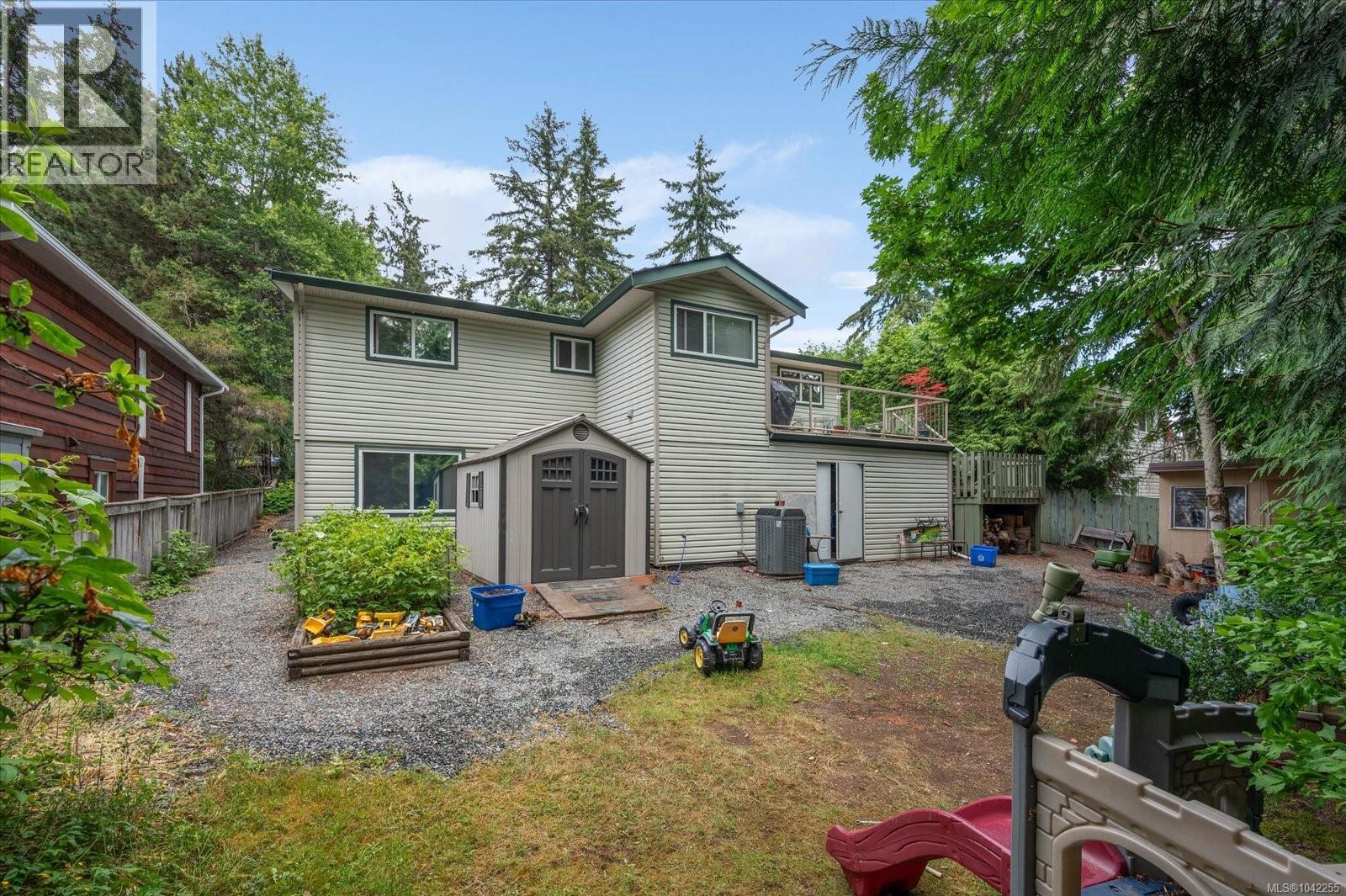 671 Beaconsfield Rd - 36