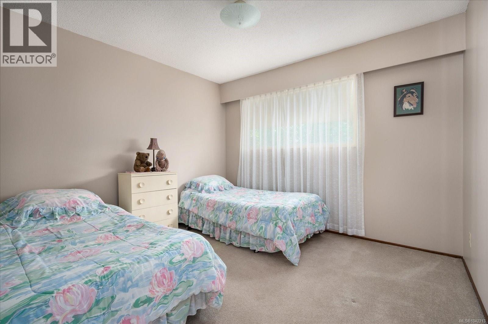 3647 Overlook Dr - 19