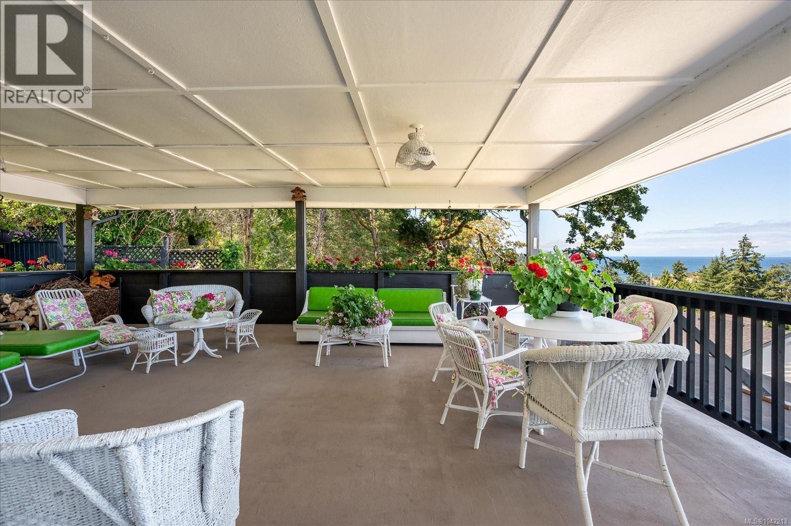 3647 Overlook Dr - 22