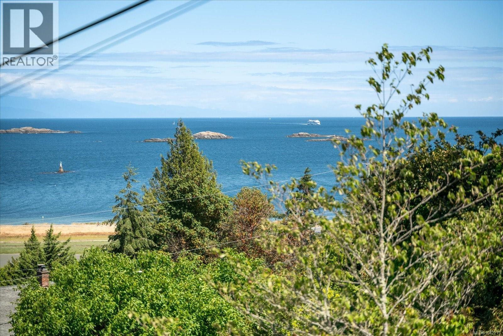3647 Overlook Dr - 27