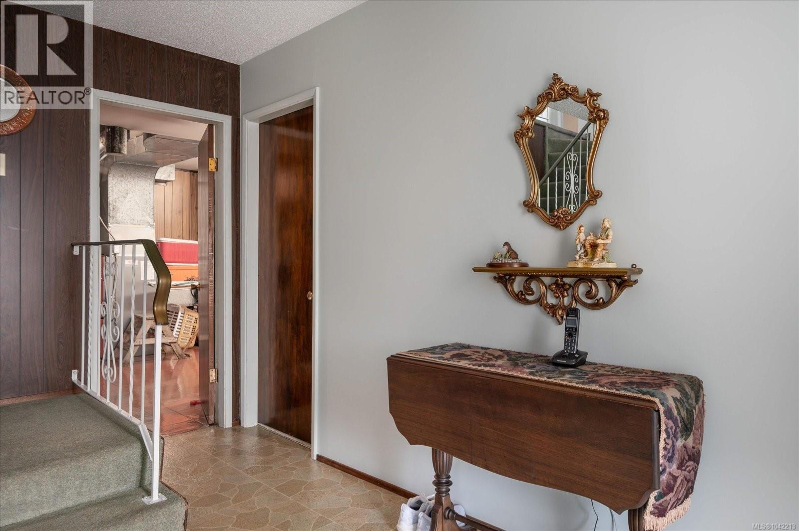 3647 Overlook Dr - 30