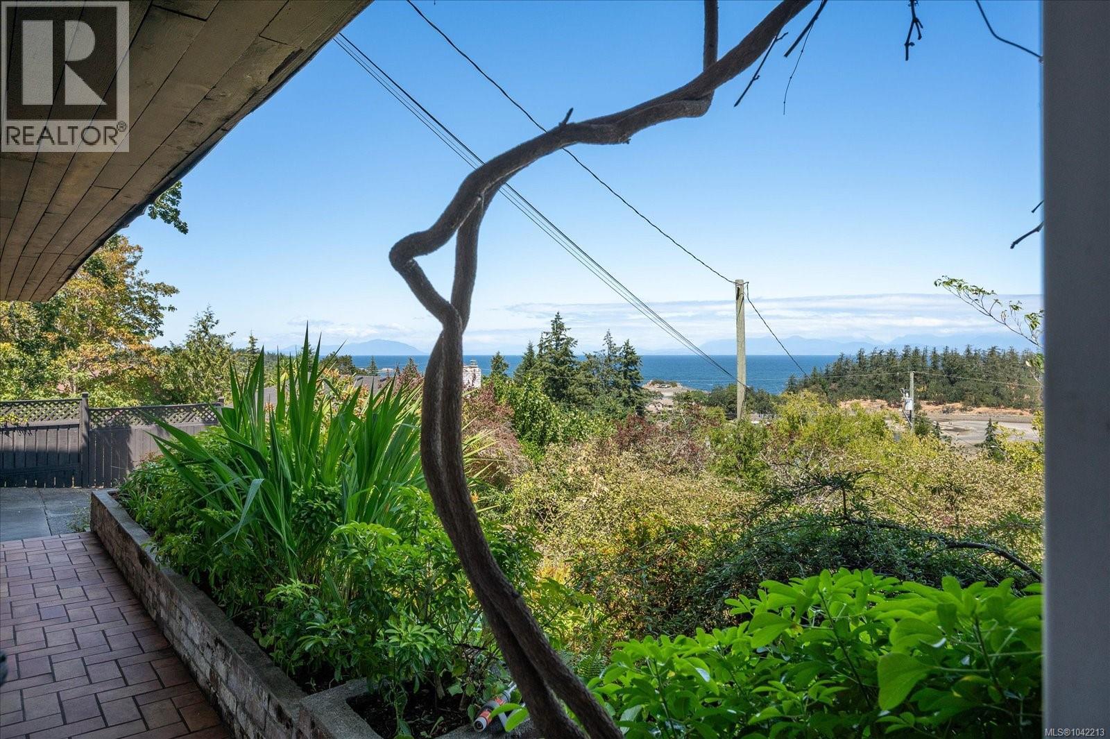 3647 Overlook Dr - 35