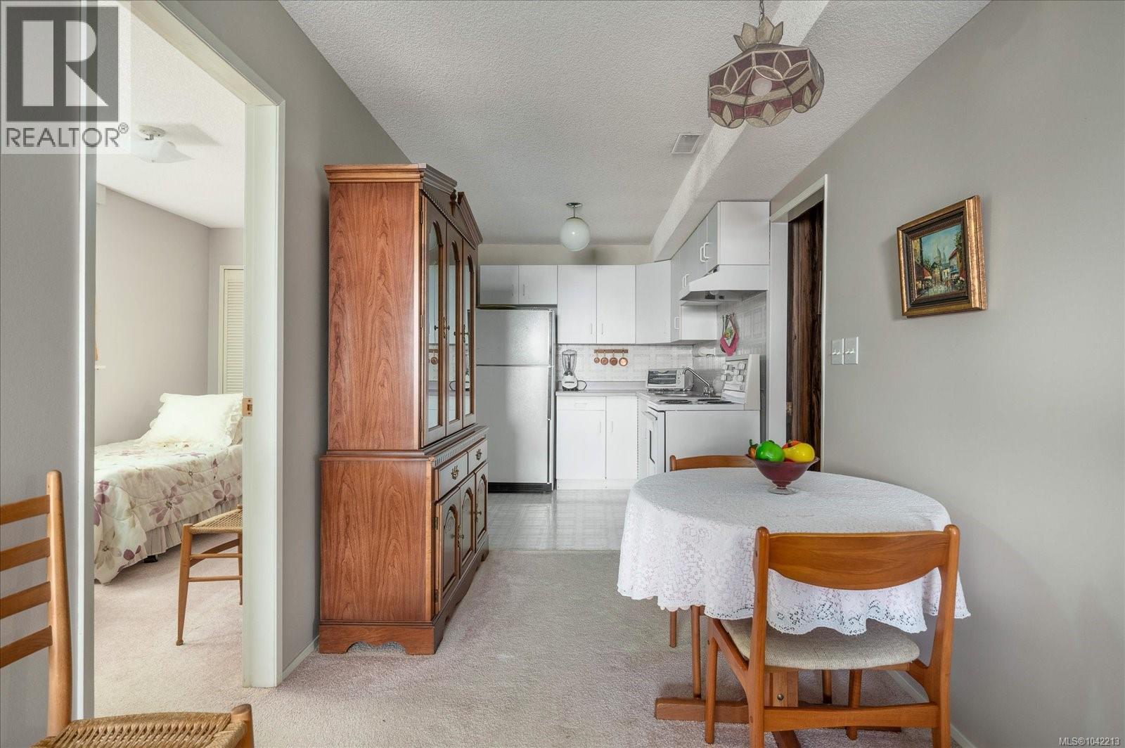 3647 Overlook Dr - 37