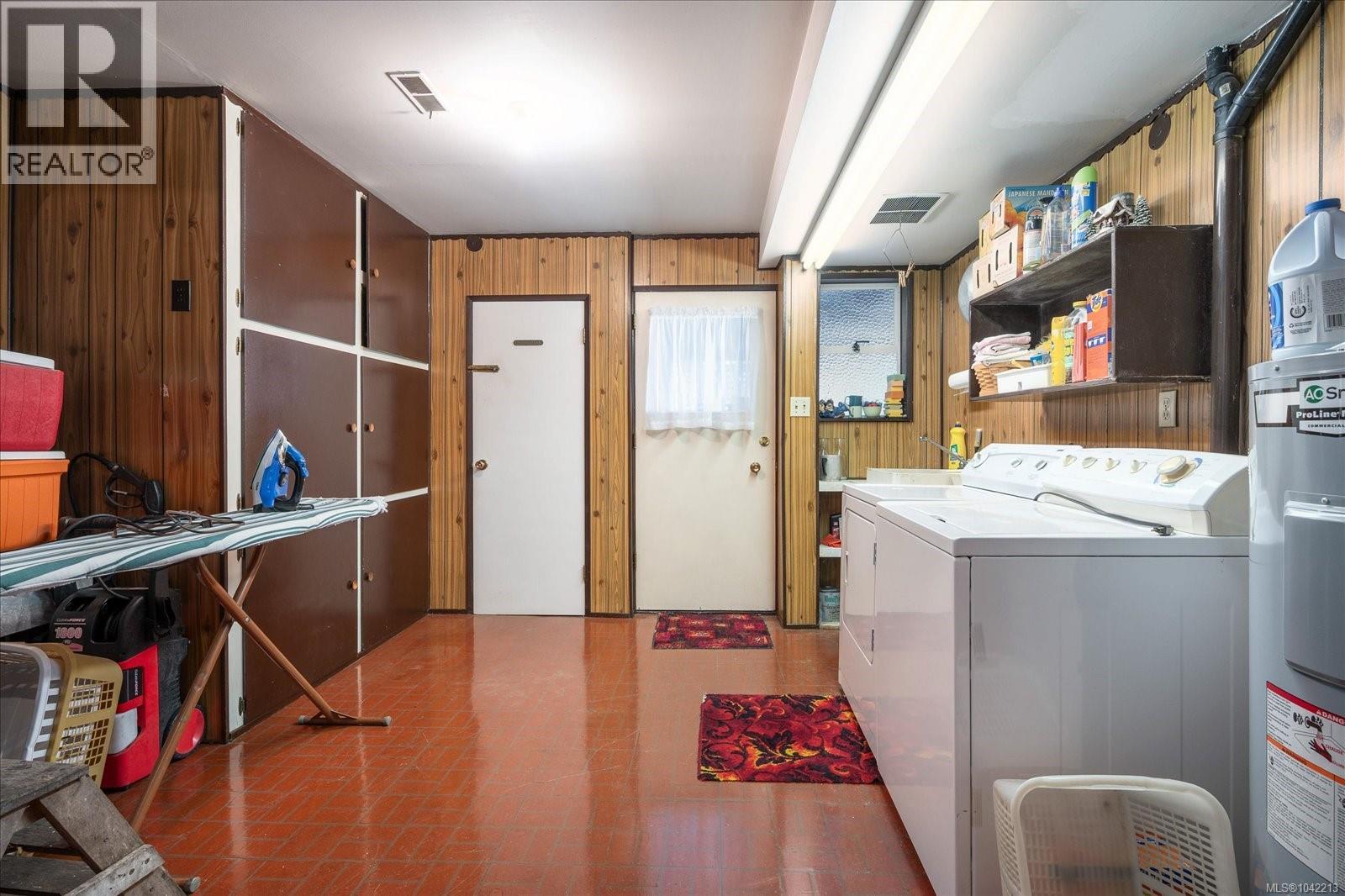 3647 Overlook Dr - 44