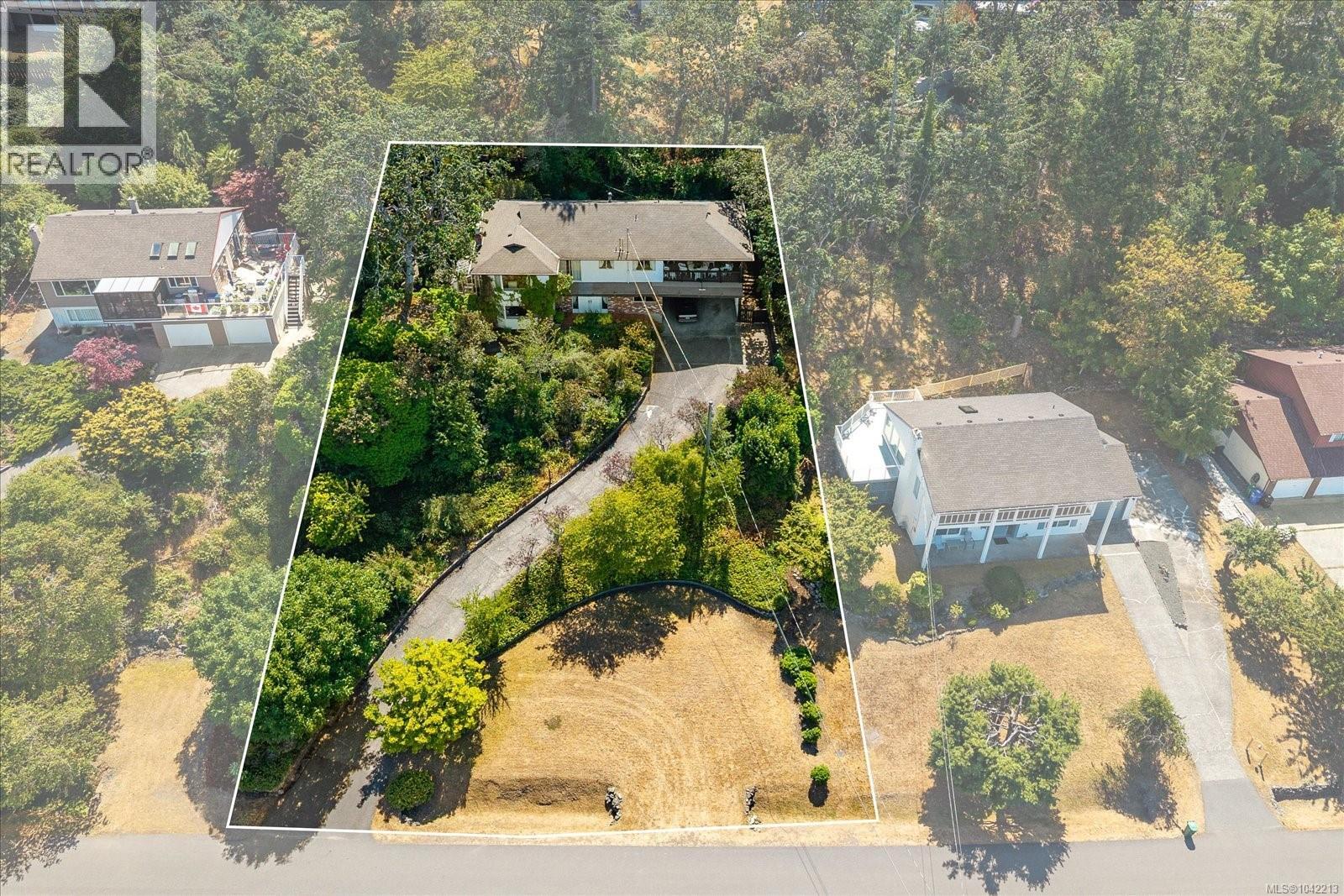 3647 Overlook Dr - 59