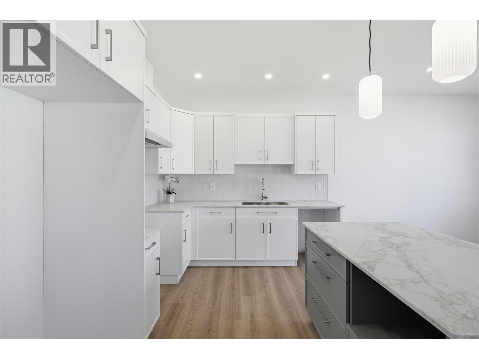 #146 2050 Grasslands Boulevard - 5