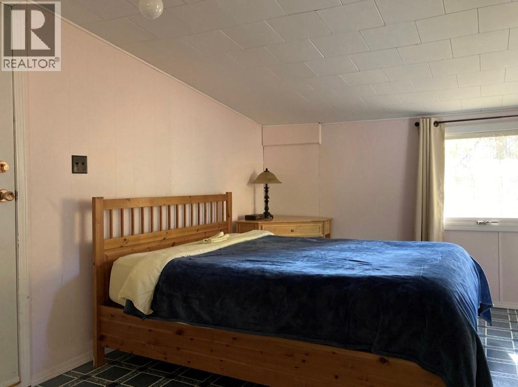 864 Bartley Road - 31