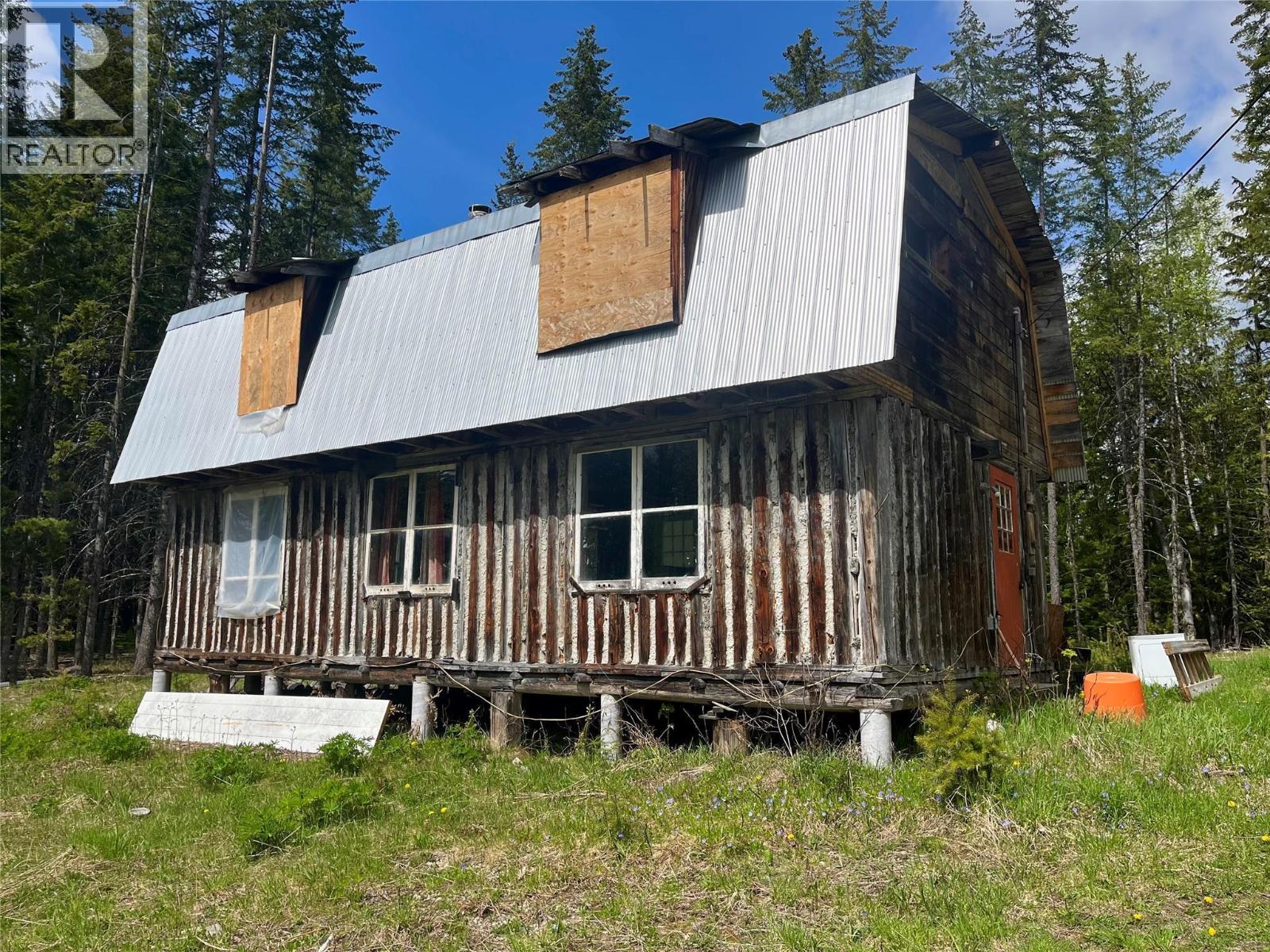 864 Bartley Road - 17