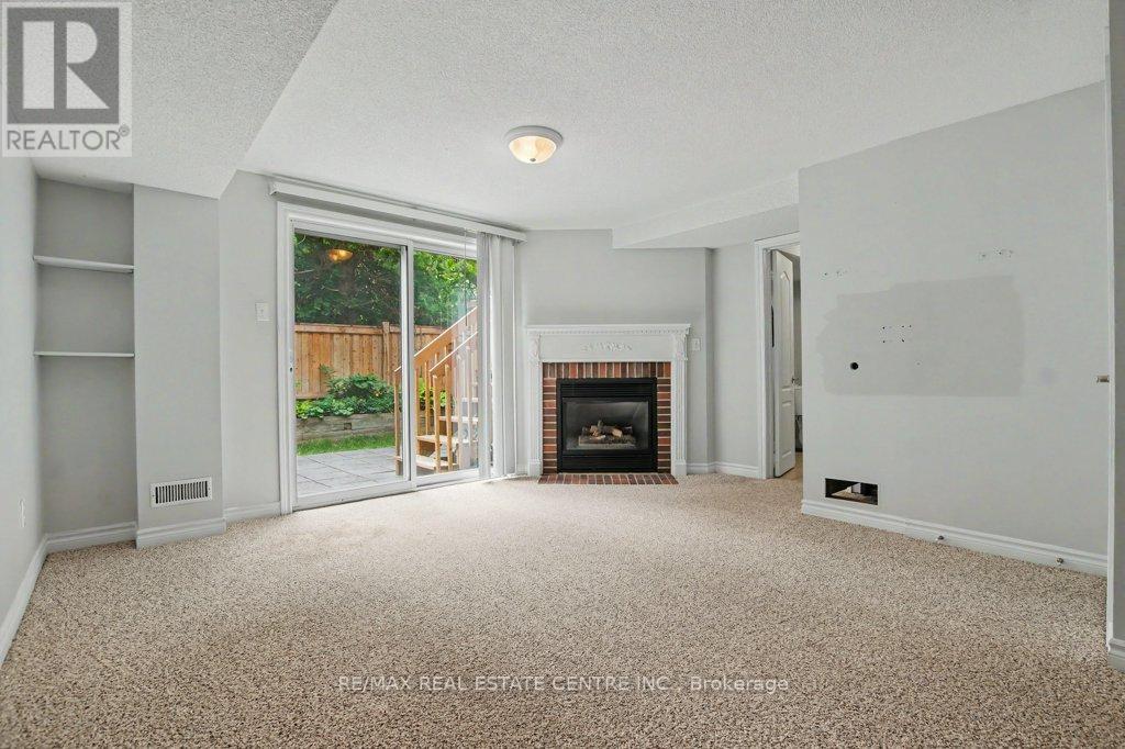 #10 76 RIVER DRIVE - 28