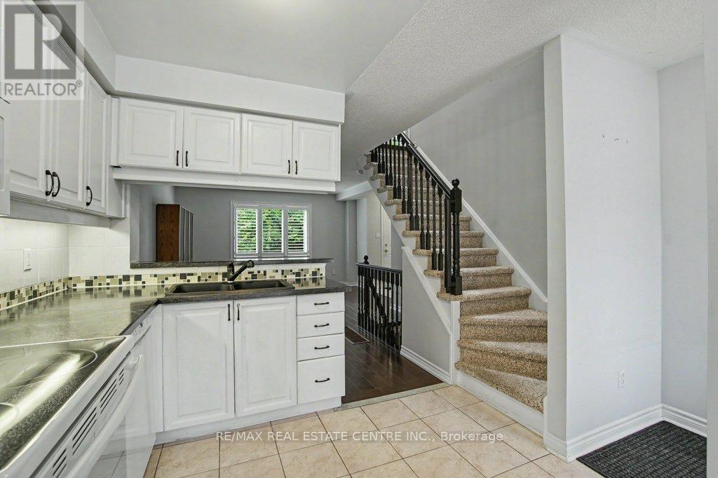 #10 76 RIVER DRIVE - 10