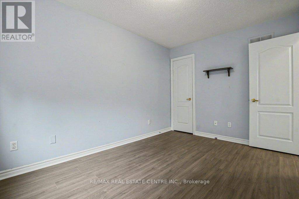 #10 76 RIVER DRIVE - 17