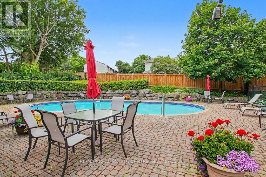 #10 76 RIVER DRIVE - 42