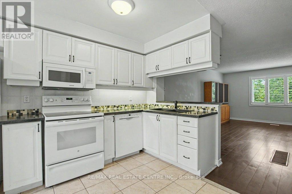 #10 76 RIVER DRIVE - 6