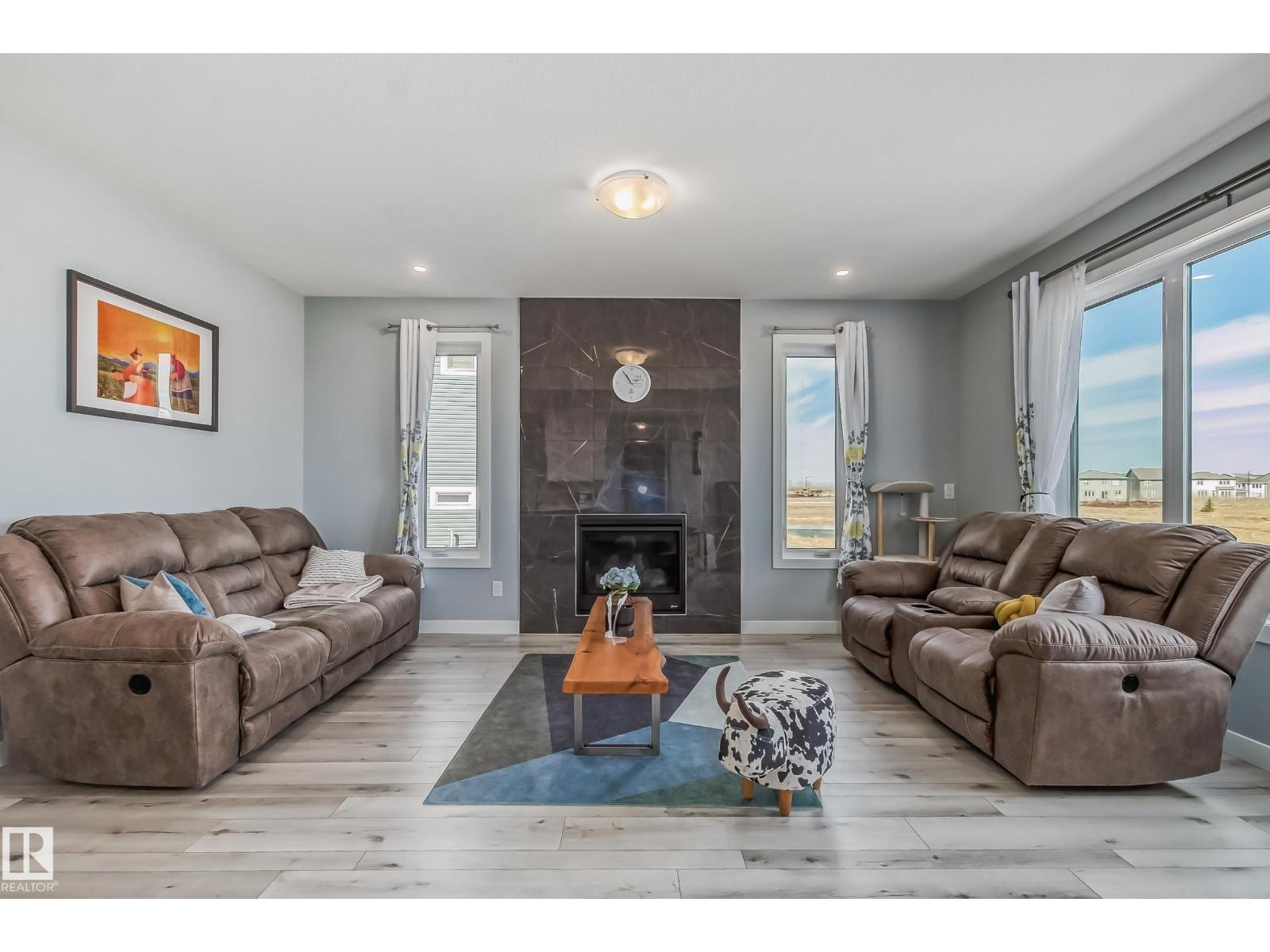 20124 17 AV NW NW - 12