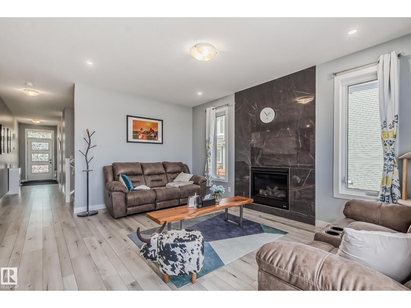 20124 17 AV NW NW - 13