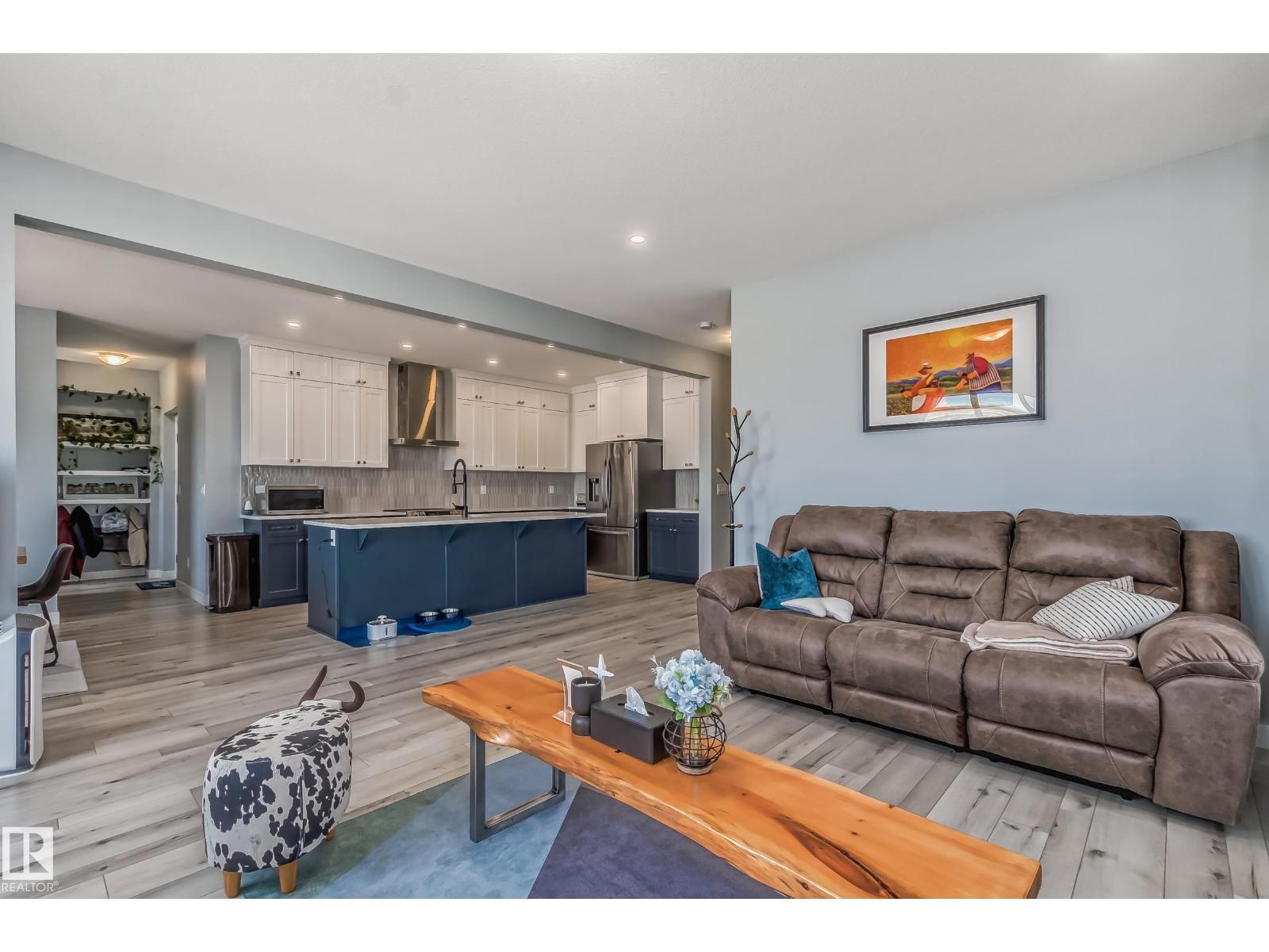 20124 17 AV NW NW - 15