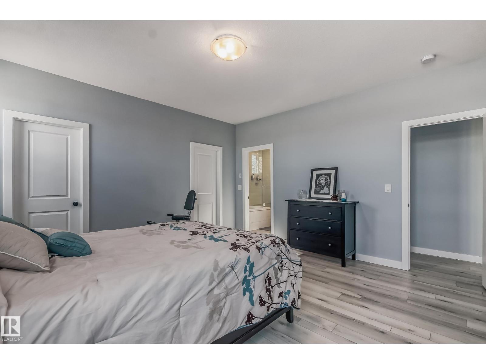 20124 17 AV NW NW - 25