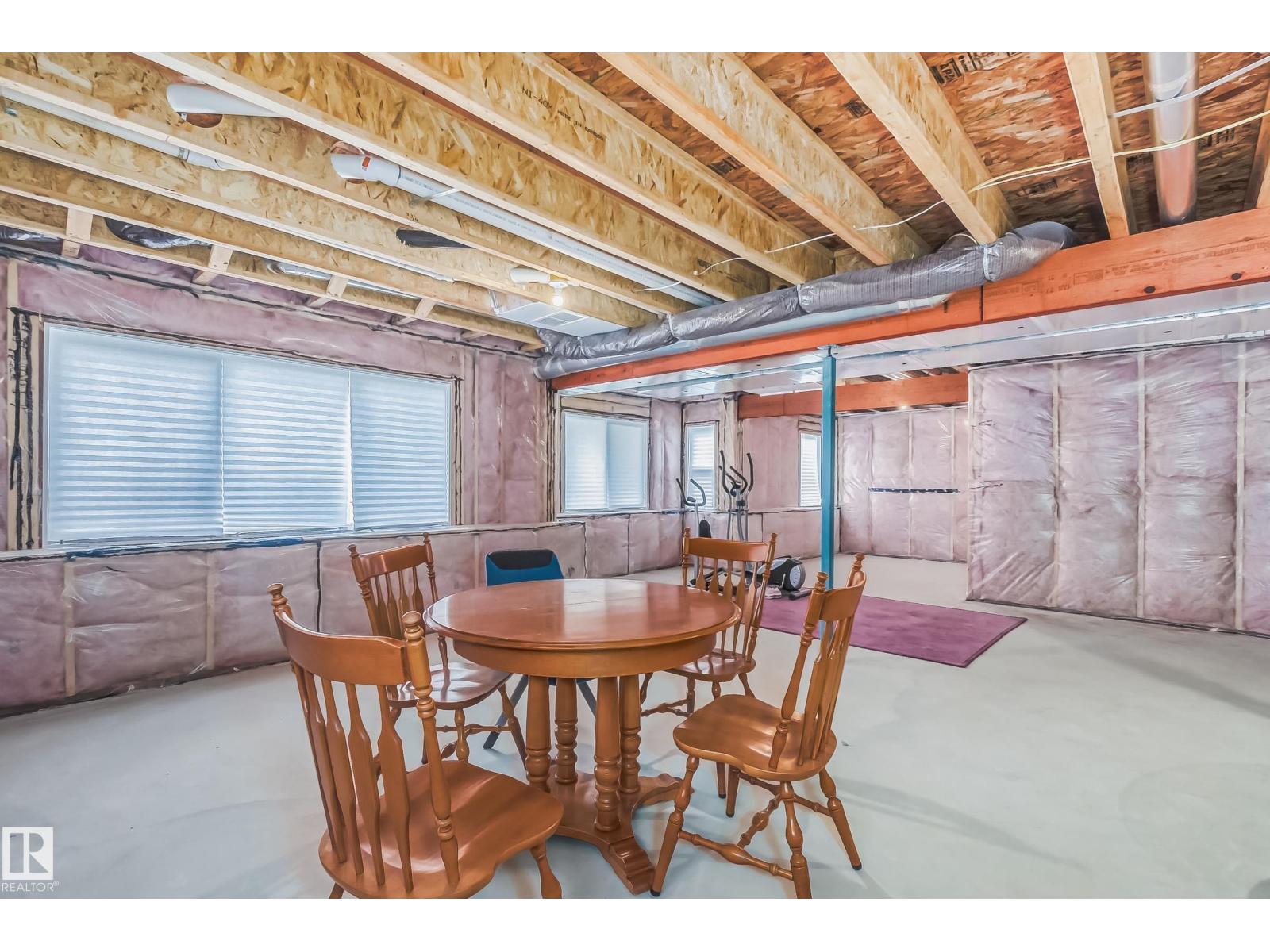 20124 17 AV NW NW - 41