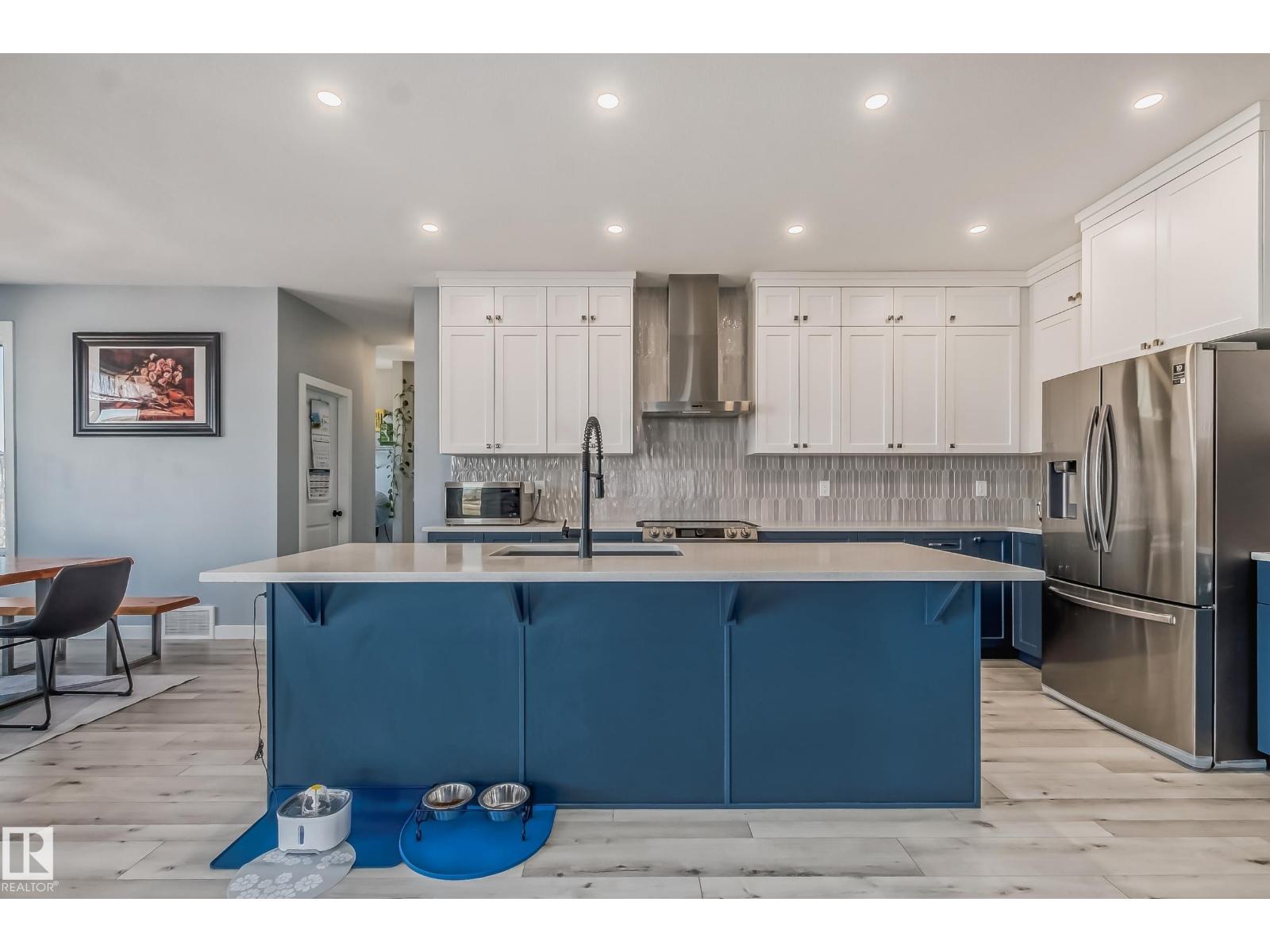 20124 17 AV NW NW - 6