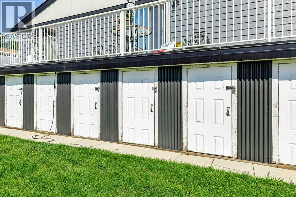 #27 11 Stanton Street - 16