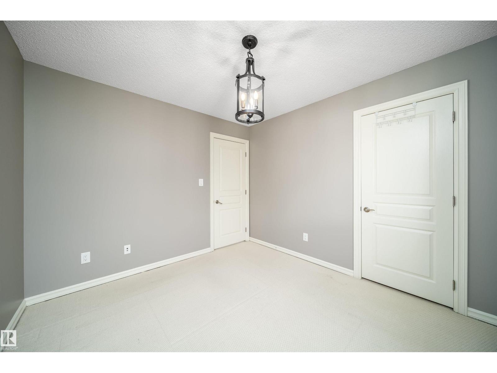 5935 6 AV SW - 33