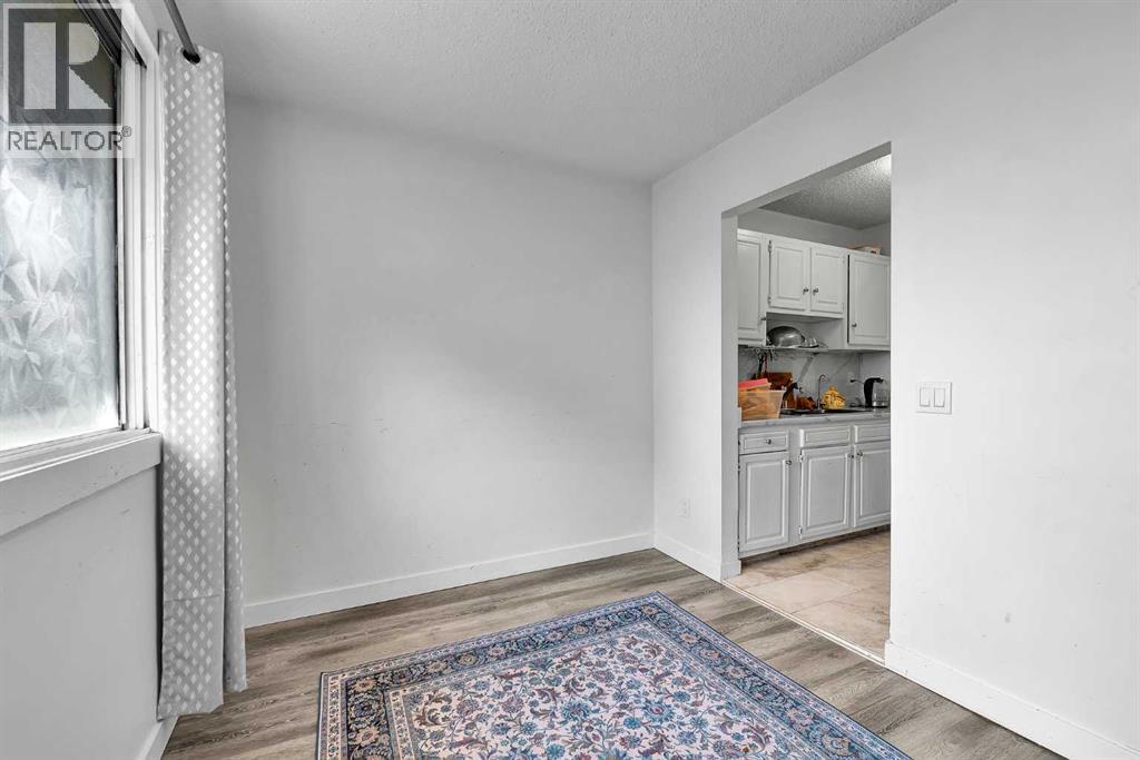 #3 4543 7 Avenue SE - 17