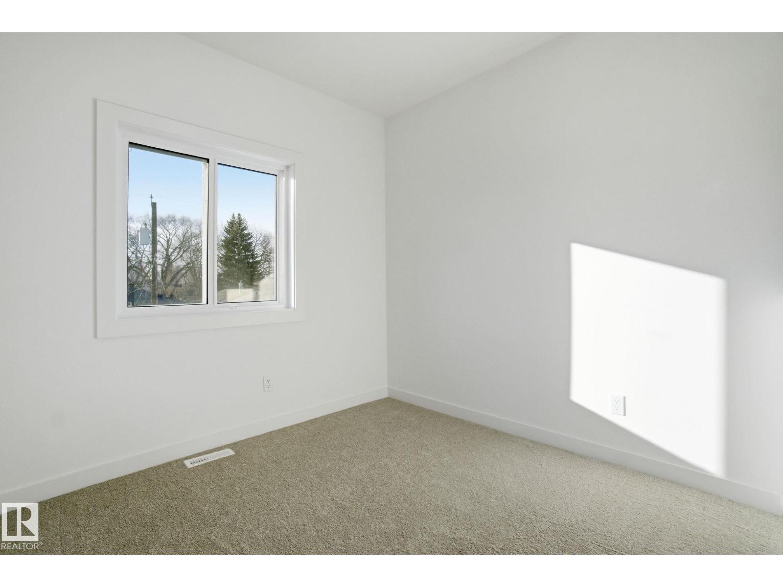 10124 82 ST NW - 33