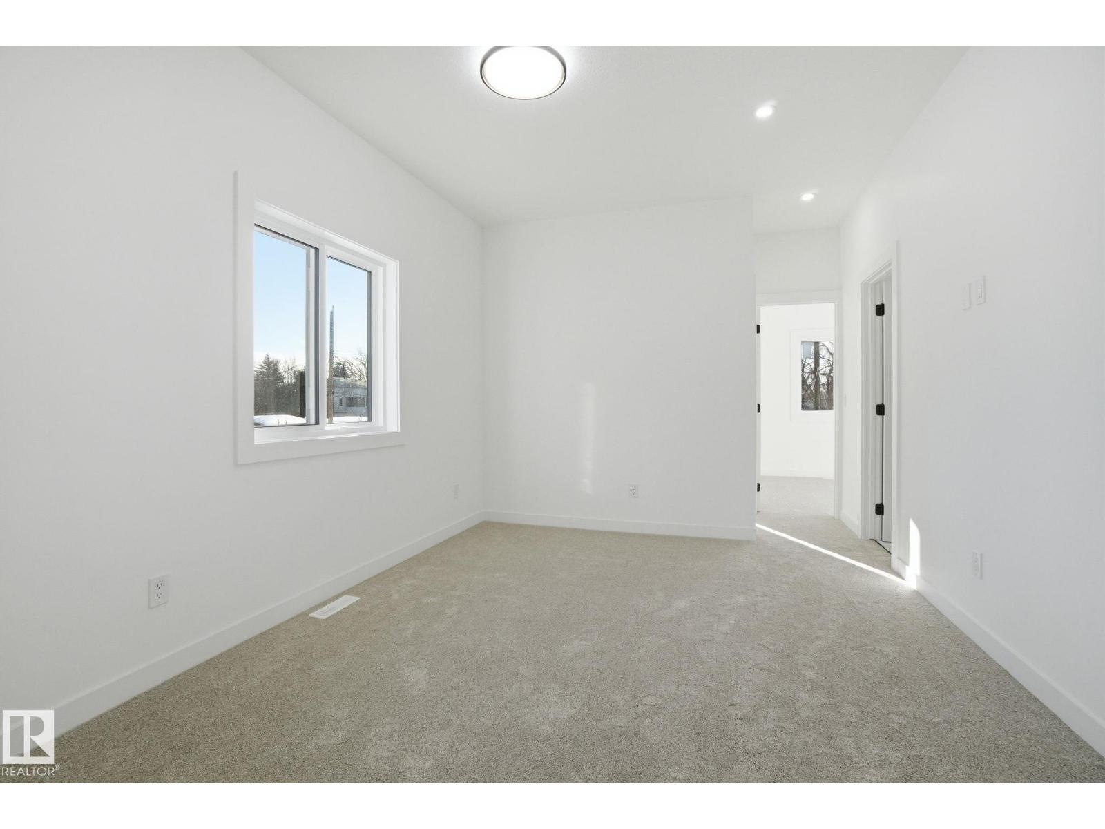 10124 82 ST NW - 24