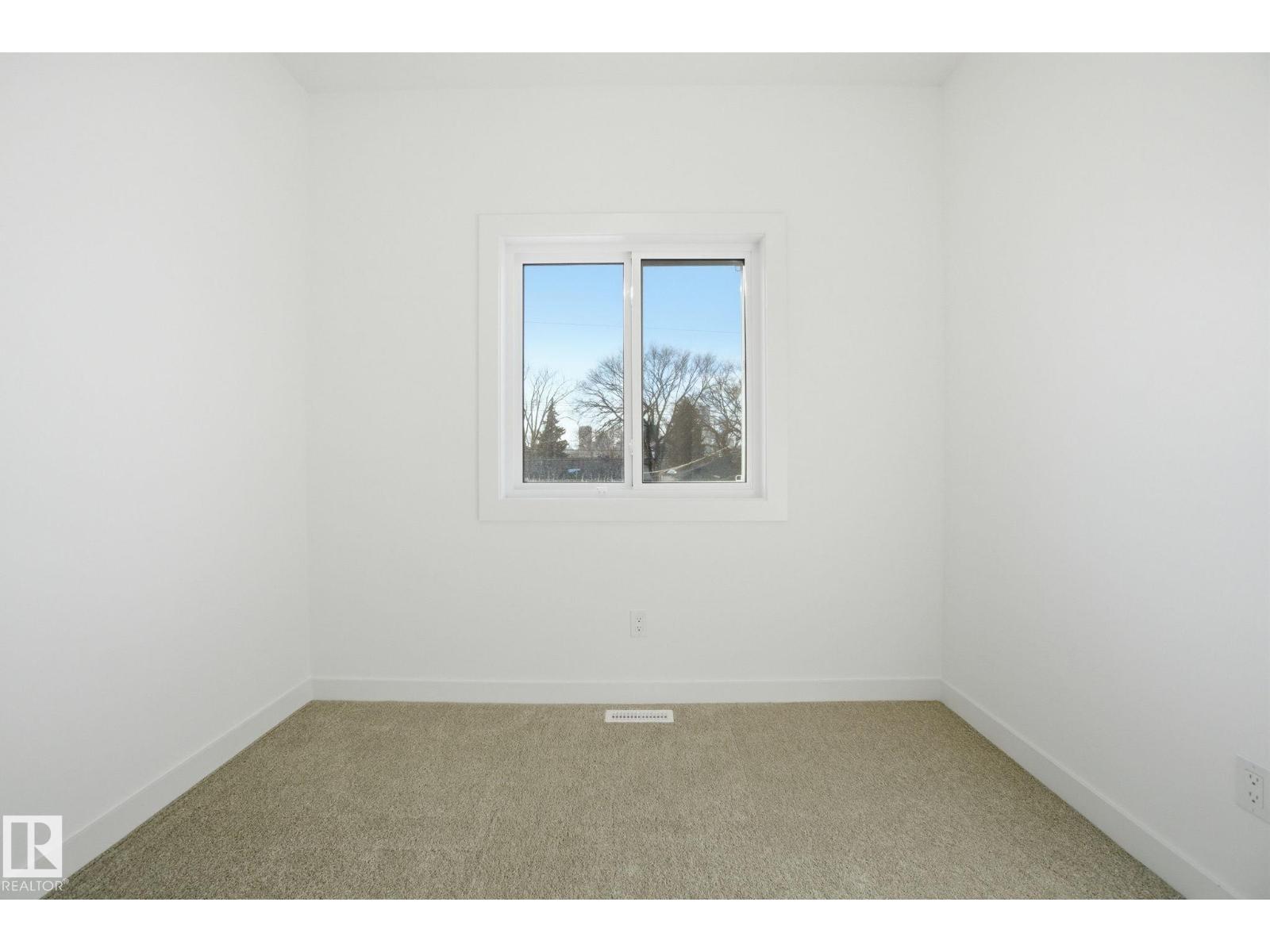 10124 82 ST NW - 30