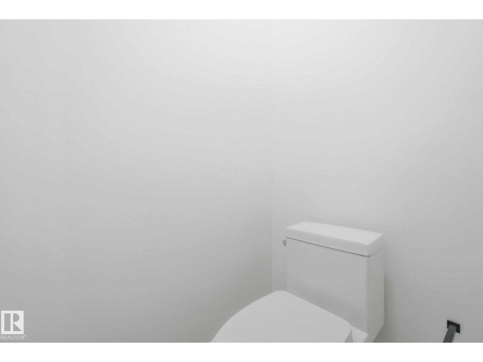 10124 82 ST NW - 42