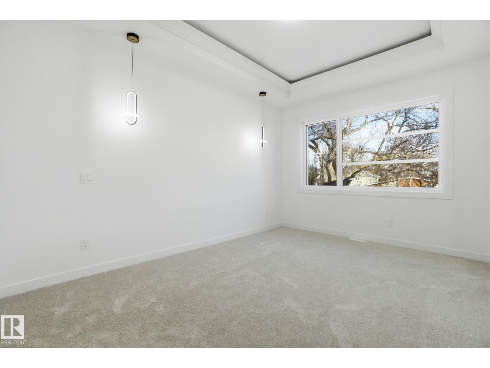 10124 82 ST NW - 36