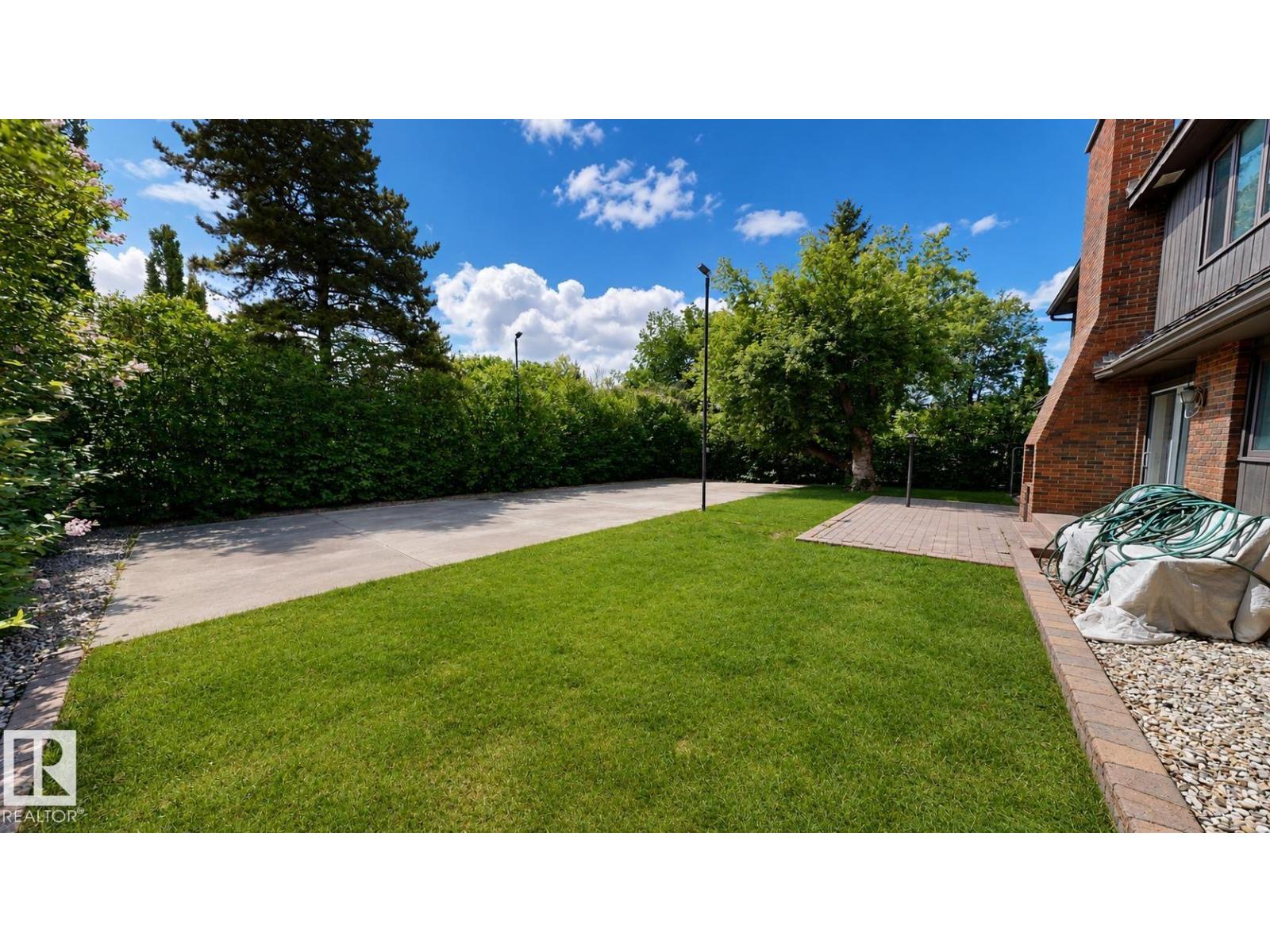 55 QUESNELL RD NW - 27
