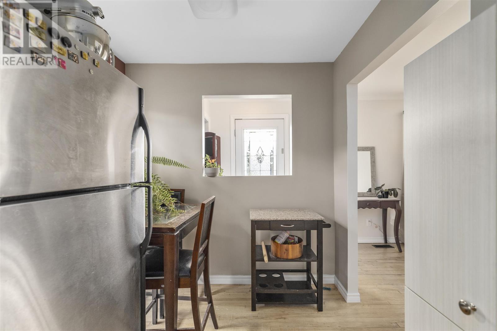 138 Bellevue Ave - 10
