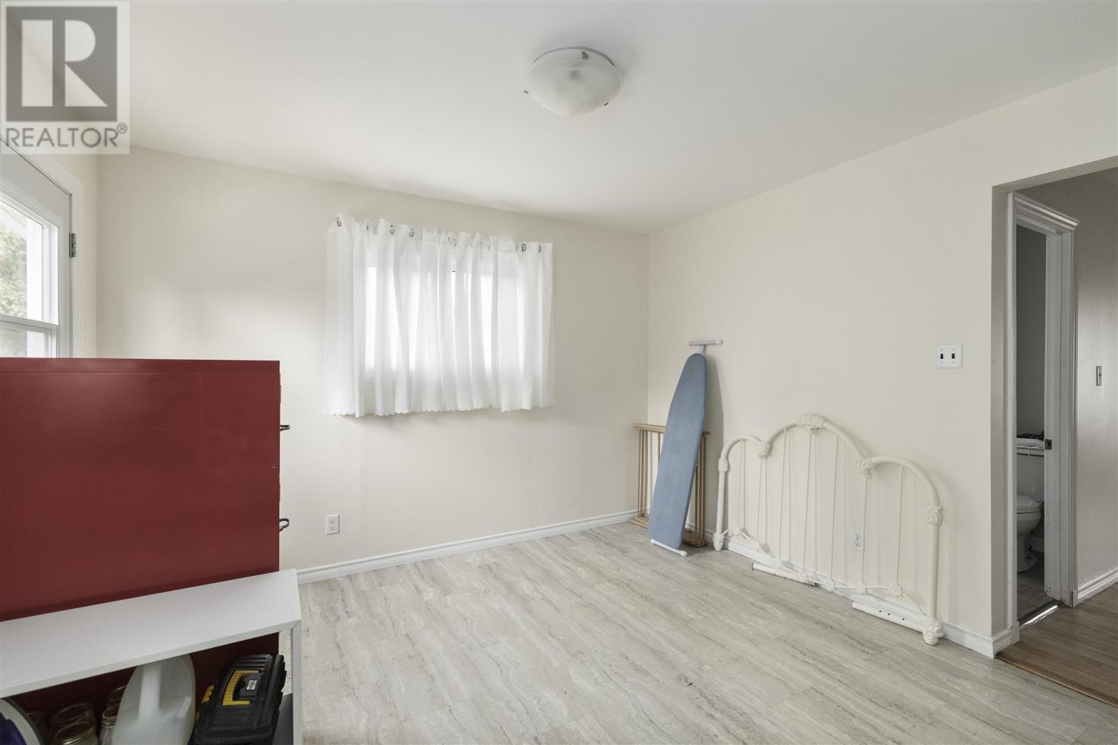 138 Bellevue Ave - 17